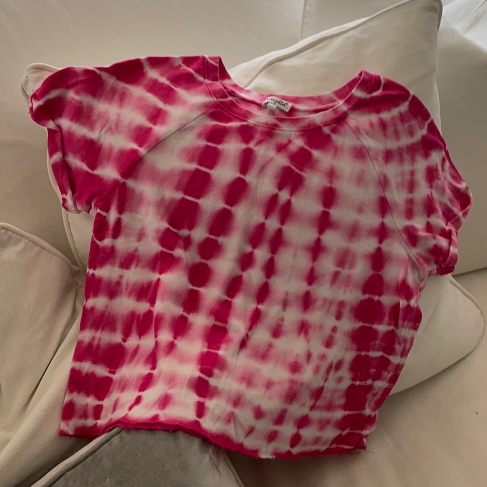Adorable pink and white splendid top!